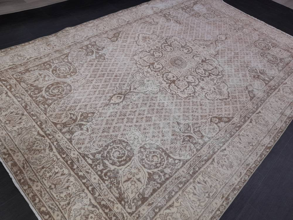 NEUTRAL PERSIAN RUG 6.7 X 10.2 Muted Oushak Rug Vintage Oushak Rug Vintage  Rug Wool Hand Made Rug Vintage Persian Rug Vintage Oriental Rug