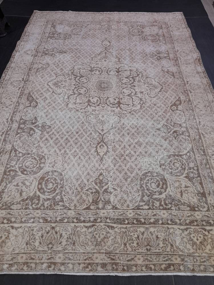 NEUTRAL PERSIAN RUG 6.7 X 10.2 Muted Oushak Rug Vintage Oushak Rug Vintage  Rug Wool Hand Made Rug Vintage Persian Rug Vintage Oriental Rug