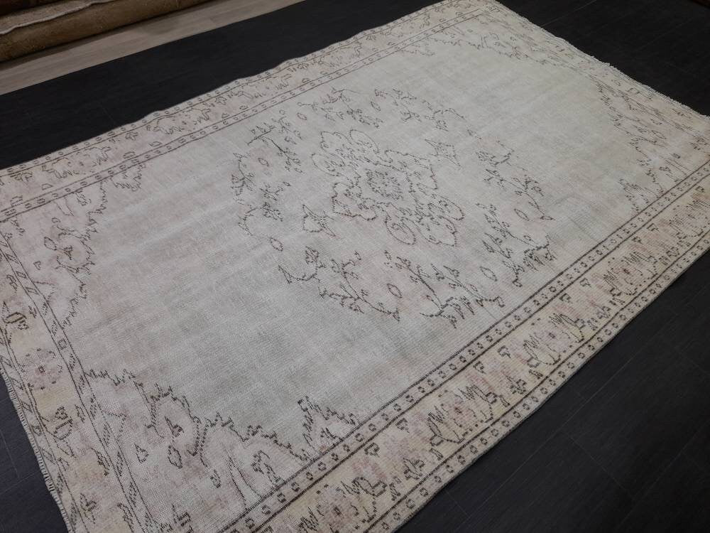 Neutral Rug 6.2 x 9.2 Muted Vintage Rug , Muted Oushak Rug, Rustic Rug, Turkish Rug, Farmhouse Rug, Distressed Wool rug Antique Rug Natural