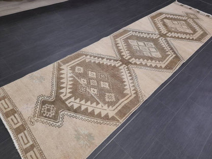 NEUTRAL Turkish RUNNER Rug Neutral 2.7 x 9.6 RUNNER Vintage Muted Short Runner Oriental Runner Rug, Turkish Runner Neutral Persian Runner