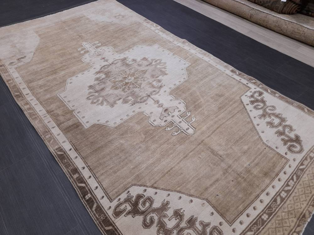 Neutral VINTAGE RUG 4.6 X 10 TURKISH Neutral Fiber Rug Natural Wool Antique Rug Distressed Vintage Rug Dye Free Rug Hand Made Rug Kars Rug