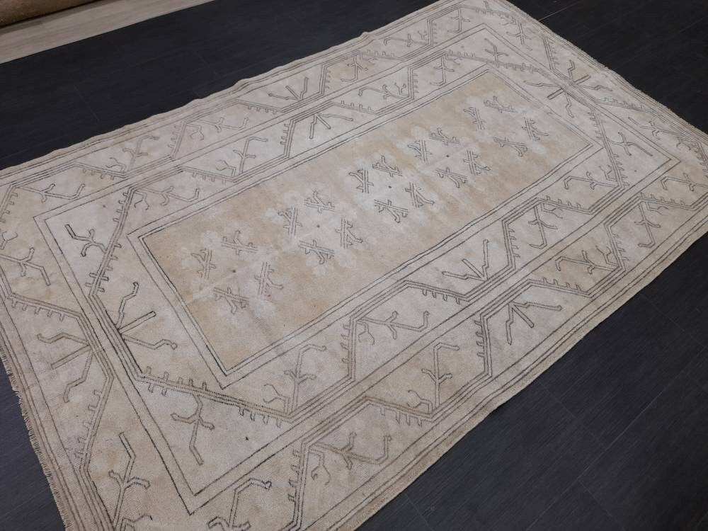 Muted Vintage RUG 5.2 x 8.3 muted Turkish Rug Antique Rug Vintage Wool Muted Oriental Rug Hand Made Rug Hand Knotted  Rug Wool on wool rug