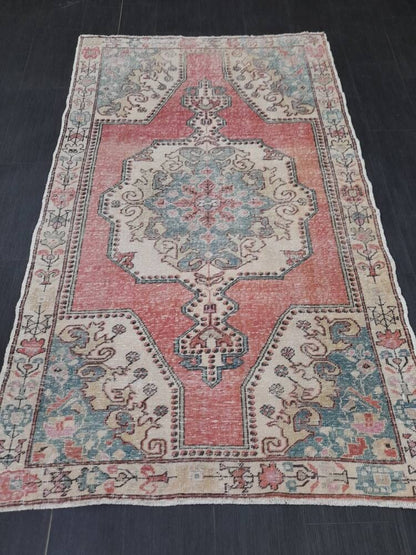 Hand Knotted Rug  4.4 x 7.3 Vintage Rug Red Turkish Rug, Farmhouse Rug, Handmade Vintage Oriental Rug, Wool Hand Knotted rug