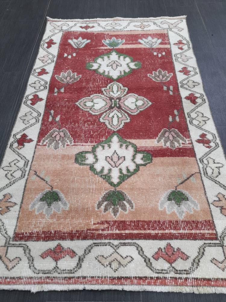 Floral Vintage Rug 2.7 x 4.6 Rug  Oushak Rug, Wool Oriental Rug Hand Made Rug Persian Rug, Vintage Turkish Rug Hand Knotted Wool Rug
