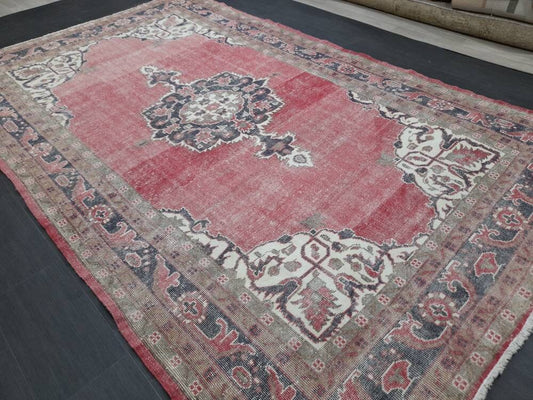 Vintage Turkish Rug 6.6 x 10.9 Red Vintage Persian Rug Muted Vintage Rug Wool Muted Oushak Rug Hand Made Rugs Vintage Distressed Turkish Rug