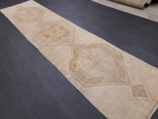 Neutral Vintage Runner Rug 2.6 x 11 Muted Turkish Runner Rug Vintage Runner Rug Hallway Runner Rug Kitchen Runner Rug Hallway Runner Rug