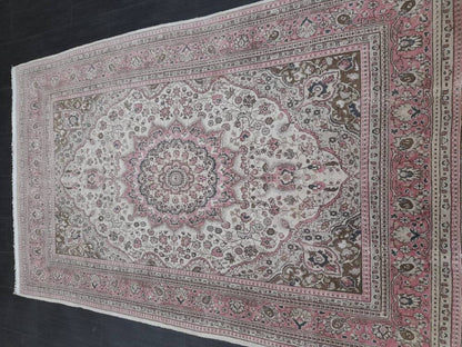 Muted Persian RUG Muted Vintage 4.3 x 7 Rug Vintage Rug Fine Knotted Rug Pink Wool Oushak Rug Hand Made Rugs Vintage Turkish Rug Elegant Rug