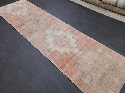 Muted Vintage Oriental Runner Rug 2.8 x 10.5 Muted Oushak Turkish Runner Rug Short Vintage Muted Runner Rug Hallway Runner Soft Wool Runner