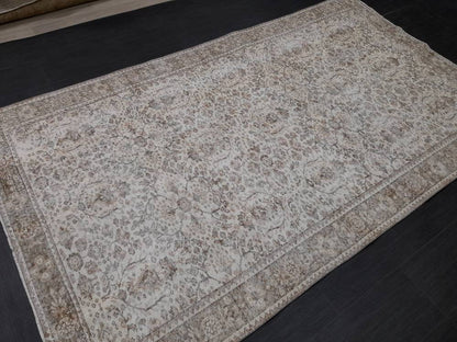 Neutral Vintage TURKISH 5.5 x 9.5 Rug Vintage Rug Vintage Muted Oriental Rug Wool Hand Knotted Rug Hand Made Rugs Antique Turkish Rug