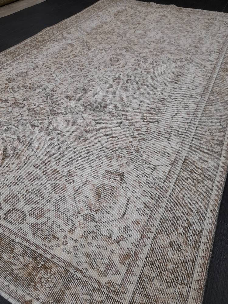 Neutral Vintage TURKISH 5.5 x 9.5 Rug Vintage Rug Vintage Muted Oriental Rug Wool Hand Knotted Rug Hand Made Rugs Antique Turkish Rug