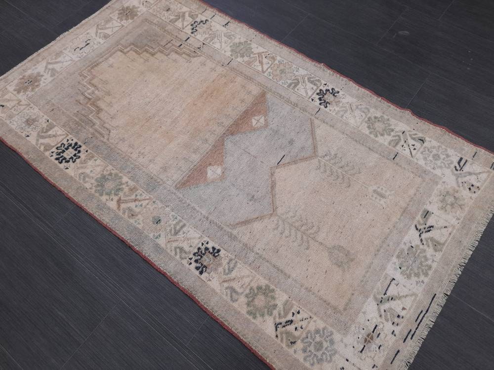 Muted Vintage Floral Rug 2.8 x 5 VINTAGE Muted Rug Oushak Rug Wool OrientaRugs Hand Made Rug Persian Rug  Vintage Turkish Rug Farmhouse Rug