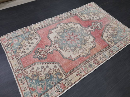 Hand Knotted Rug  4.4 x 7.3 Vintage Rug Red Turkish Rug, Farmhouse Rug, Handmade Vintage Oriental Rug, Wool Hand Knotted rug