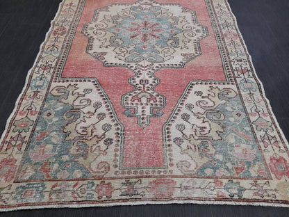 Hand Knotted Rug  4.4 x 7.3 Vintage Rug Red Turkish Rug, Farmhouse Rug, Handmade Vintage Oriental Rug, Wool Hand Knotted rug