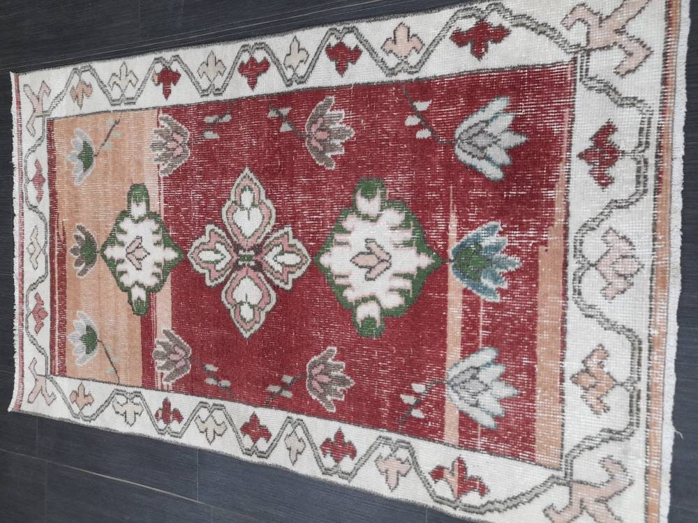 Floral Vintage Rug 2.7 x 4.6 Rug  Oushak Rug, Wool Oriental Rug Hand Made Rug Persian Rug, Vintage Turkish Rug Hand Knotted Wool Rug