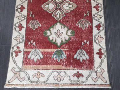 Floral Vintage Rug 2.7 x 4.6 Rug  Oushak Rug, Wool Oriental Rug Hand Made Rug Persian Rug, Vintage Turkish Rug Hand Knotted Wool Rug