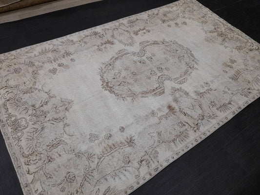 NEUTRAL Oriental RUG TURKISH 5.8 x 9.6 Muted Rug Vintage Rug Vintage Oriental Rug Wool Hand Knotted Rug Hand Made Rugs Antique Turkish Rug