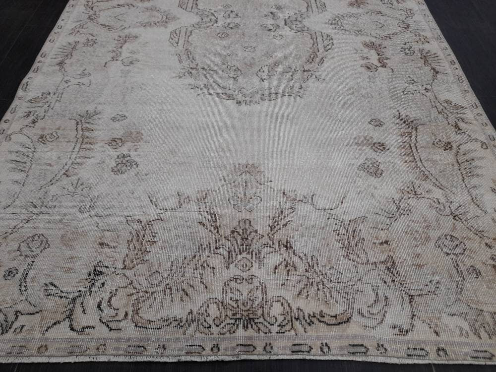 NEUTRAL Oriental RUG TURKISH 5.8 x 9.6 Muted Rug Vintage Rug Vintage Oriental Rug Wool Hand Knotted Rug Hand Made Rugs Antique Turkish Rug
