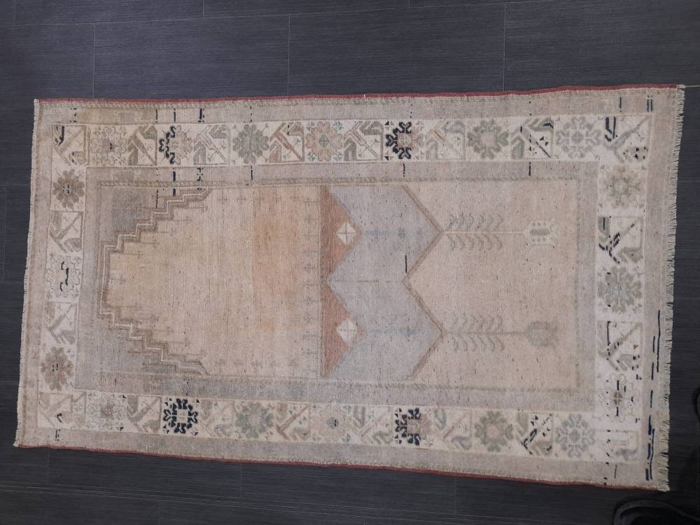 Muted Vintage Floral Rug 2.8 x 5 VINTAGE Muted Rug Oushak Rug Wool OrientaRugs Hand Made Rug Persian Rug  Vintage Turkish Rug Farmhouse Rug