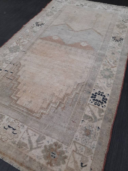 Muted Vintage Floral Rug 2.8 x 5 VINTAGE Muted Rug Oushak Rug Wool OrientaRugs Hand Made Rug Persian Rug  Vintage Turkish Rug Farmhouse Rug