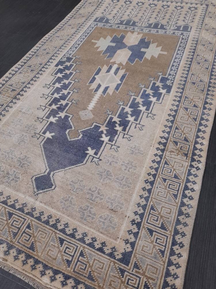 Muted Vintage HandMade Turkish 3.4 x 6.3 Rug Oushak Rug, Rustic Rug, Muted Rug, Vintage Turkish Rug, Farmhouse Rug, Vintage Rug, Wool rug