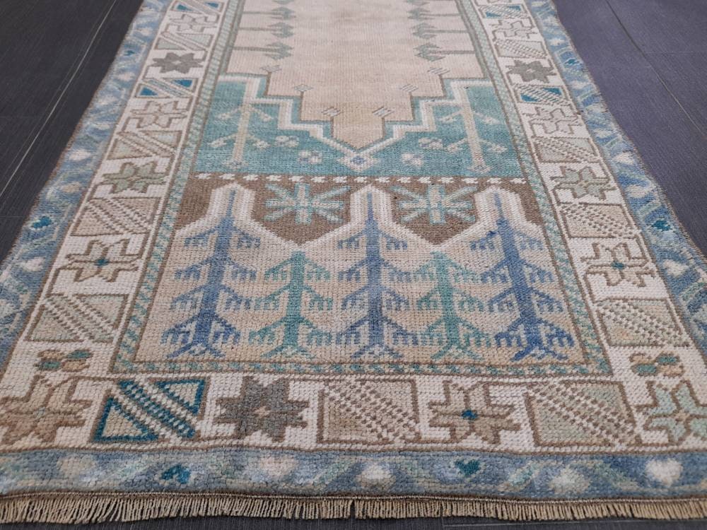 Muted Vintage Rug Muted Turkish 2.6 x 3.8 Rug Oushak Rug, Rustic Rug, Muted Rug, Vintage Turkish Rug, Farmhouse Rug, Vintage Rug, Wool rug