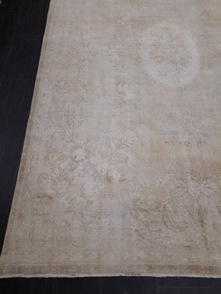 Neutral Rug Hand Knotted Rug Neutral Vintage Rug 6.6 x 10.3 Muted Oushak Rug Ivory Rustic Rug Beige Turkish Rug, Farmhouse Rug, Wool rug