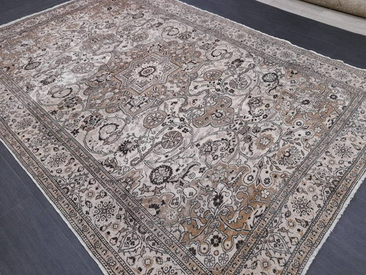 Neutral Rugs 6.4 x 9.4 Vintage Neutral Rug Muted Oushak Rug Rustic Persian Rug Turkish Rug Fine Hand Knotted Wool rug Vintage Oriental Rug