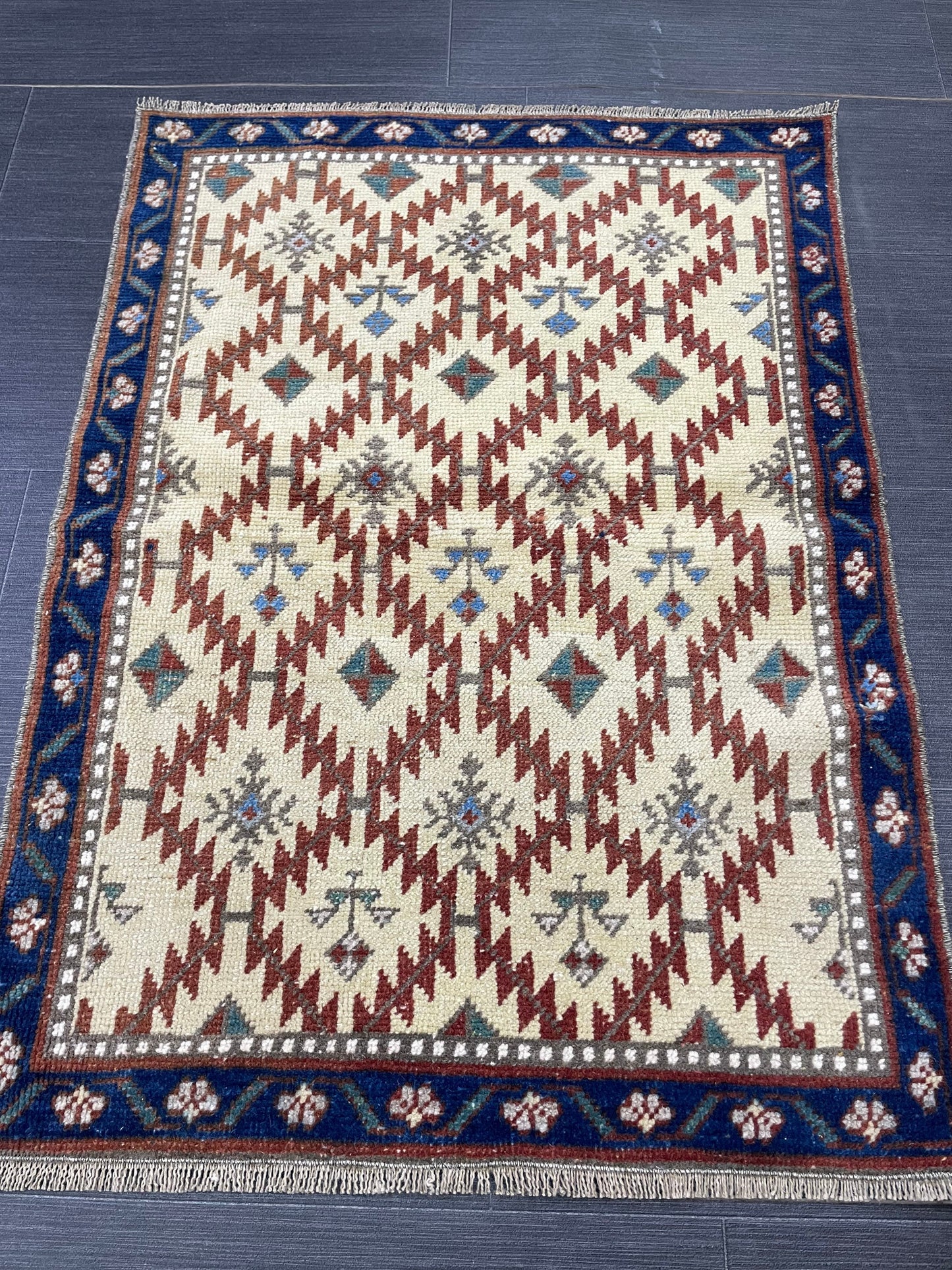 Muted Rug 2.2 x 3 Natural Wool Handmade Rug, Oushak Rug, Rustic Rug, Boho Rug, Turkish Rug, Farmhouse Rug, Vintage Rug, Wool rug