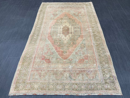 Vintage Handmade Rug Muted  3.2 x 5.6 Vintage Rug Wool Oushak Rug Distressed Rugs Vintage Turkish Rug Living Room Rug