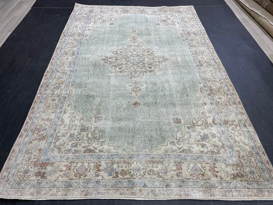Green Vintage Rug Vintage 5.6 x 8.8 Hand Knotted Rug Wool Oushak Rug Hand Made Rugs Vintage Turkish Rug Persian Rug Distressed Rug