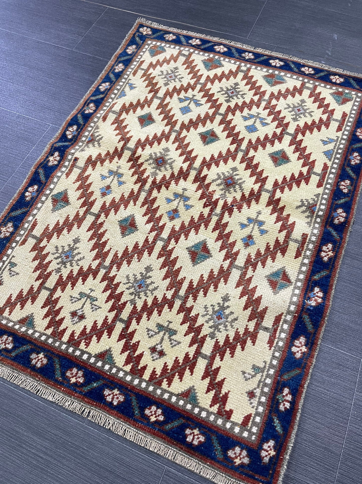 Muted Rug 2.2 x 3 Natural Wool Handmade Rug, Oushak Rug, Rustic Rug, Boho Rug, Turkish Rug, Farmhouse Rug, Vintage Rug, Wool rug