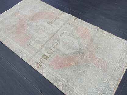 Muted Vintage Rug 2.5 x 5 Natural Wool Handmade Rug, Oushak Rug, Rustic Rug, Turkish Rug, Farmhouse Rug, Wool rug