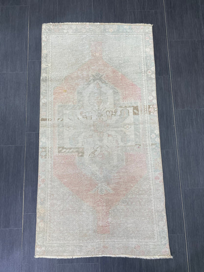 Muted Vintage Rug 2.5 x 5 Natural Wool Handmade Rug, Oushak Rug, Rustic Rug, Turkish Rug, Farmhouse Rug, Wool rug