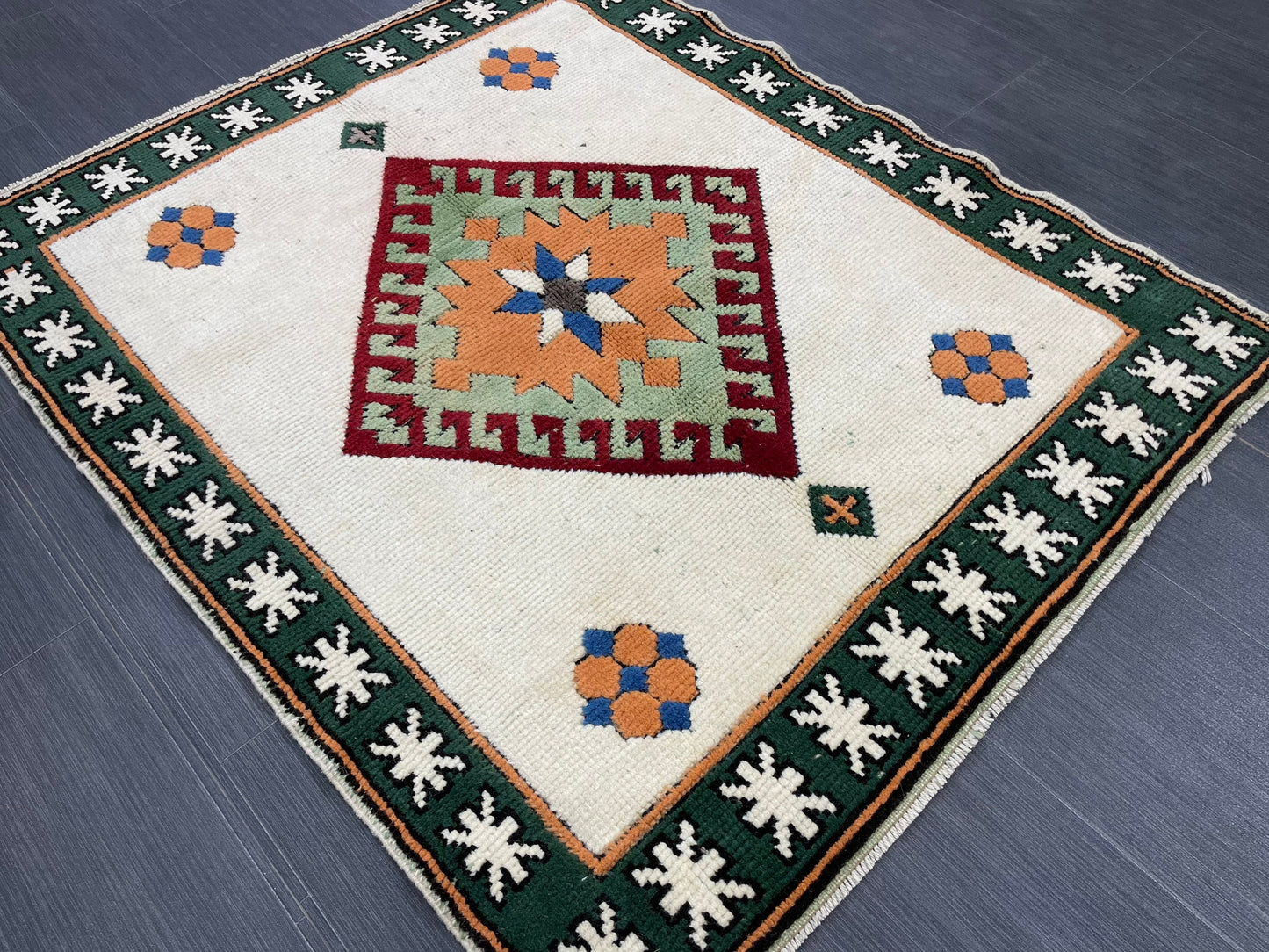 Muted Persian Rug 3.5 x 4.2 Wool Rug, Oushak Rug, Rustic Rug, Bohemian Rug, Farmhouse Rug, Vintage  Persian Rug