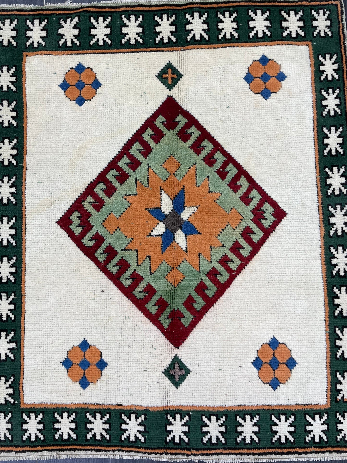 Muted Persian Rug 3.5 x 4.2 Wool Rug, Oushak Rug, Rustic Rug, Bohemian Rug, Farmhouse Rug, Vintage  Persian Rug