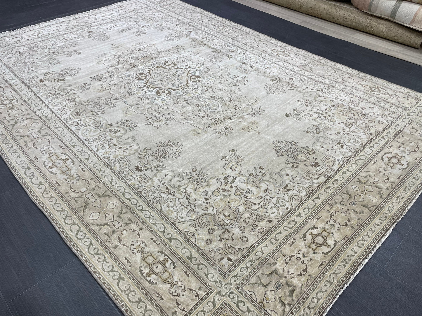 MUTED Rug Vintage 6.7 x 9.6  Handmade Rug, Oushak Rug Natural Rustic Rug ORIENTAL Rug Turkish Rug Neutral Rug Vintage Neutral Persian rug