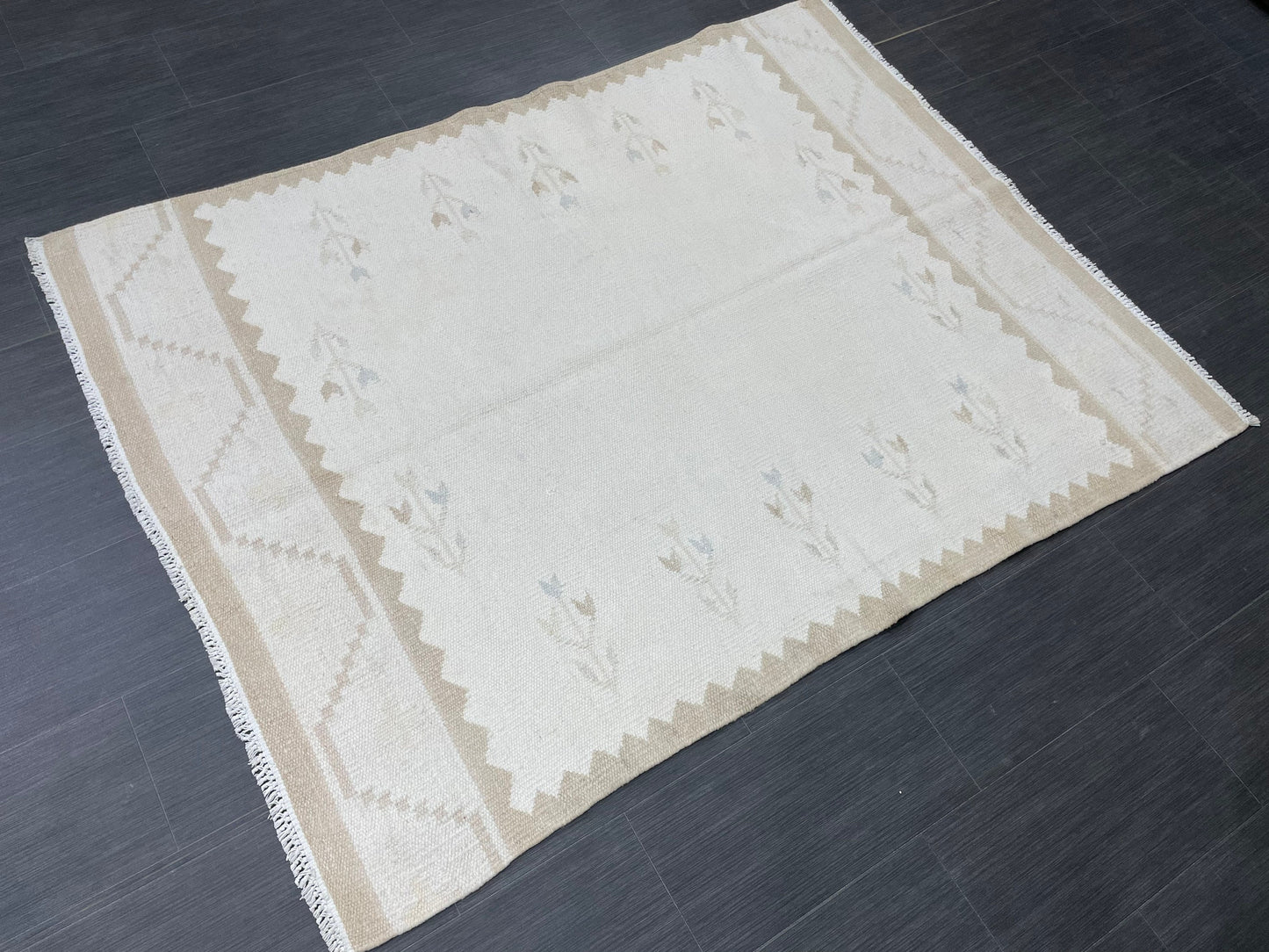 Natural 4.5 x 6 Rug Vintage Kilim Handmade Rug, Flatwoven Oushak Rug Rustic Rug, Flat Weave Rug Turkish Rug Farmhouse Rug Vintage Wool rug