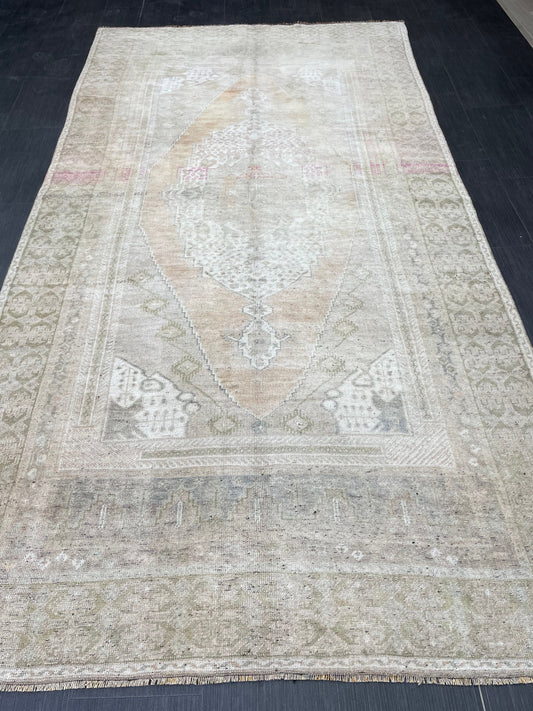 Muted OUSHAK 5 x 9.6 RUG TURKISH Oushak Neutral Rug Vintage Wool Large Rug Hand Made Rugs Vintage Turkish Rug Vintage Living room rug