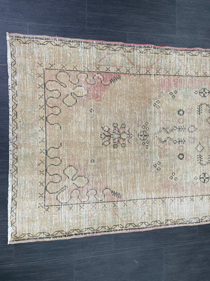 Soft Pink Vintage Turkish Rug 3.3 x 6.8 Vintage Persian Rug Muted Hand Knotted Rug Wool Oushak Rug Handmade Rugs Vintage Turkish