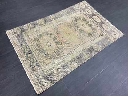Bathroom Vintage Rug 2.6 x 4 Rug Oushak Rug, Wool Oriental Rug Handmade Rug Persian Rug, Vintage Turkish Rug Hand Knotted Wool Rug