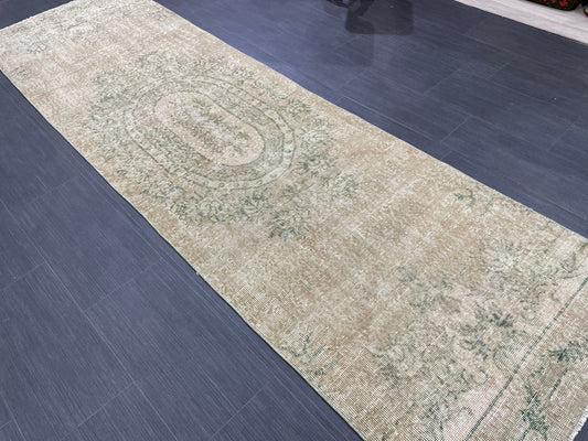 Oushak Runner Rug 2.7 x 9.4 Muted Turkish Runner Rug Green Vintage Neutral Runner Rug Hallway Natural Runner Kitchen Runner Rug Wool Runner