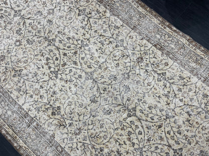 Vintage Rug TURKISH 5.5 x 9 Rug Handmade Rug Distressed Rug  Large Turkish Oushak Rug Oushak Rug, Wool Rug Hand Knotted Rug