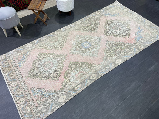 Vintage Runner Rug 4.3 x 9 Persian Runner Rug Wool Oushak Rug Oushak Runner Rug Turkish Runner Pink Kitchen Runner Distressed Hallway Runner