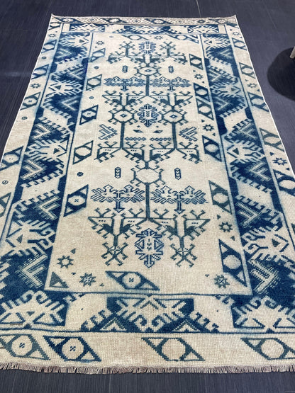 Hand Knotted Rug, Vintage Handmade RUG, Muted Vintage 3.8 x 6.2 Rug, Fine Rug, Wool Oushak Rug, Vintage Persian Rug, Turkish Blue Rug.
