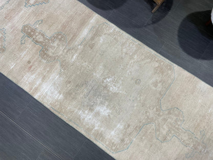 Vintage Runner Rug Muted Distressed Runner 2.7 x 8.2 Rug Turkish Runner Rug Pink Vintage Runner Rug Hallway Runner Rug Wool Antique Runner