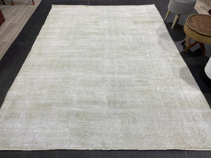 Neutral Vintage Rug Distressed 6.3 x 8.5 Rug Turkish Rug Muted Hand Knotted Wool Rug Handmade Rug Antique Rug