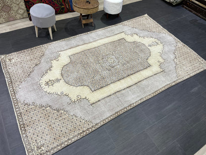 Handmade Vintage Rug, Turkish 5.2 x 9 Rug, Muted Hand Knotted Wool Rug, Handmade Rug, Antique Rug,