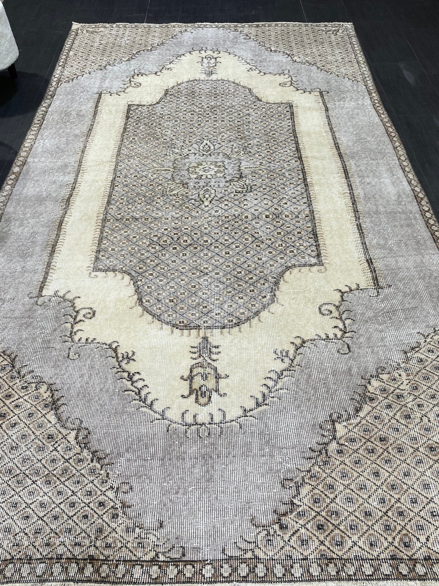 Handmade Vintage Rug, Turkish 5.2 x 9 Rug, Muted Hand Knotted Wool Rug, Handmade Rug, Antique Rug,