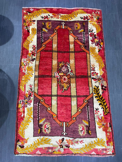 Antique Oriental RUG, Antique TURKISH 3.2 x 5.4 Rug, Vintage Persian Rug, Vintage Wool Hand Knotted Rug, Muted Handmade Rug