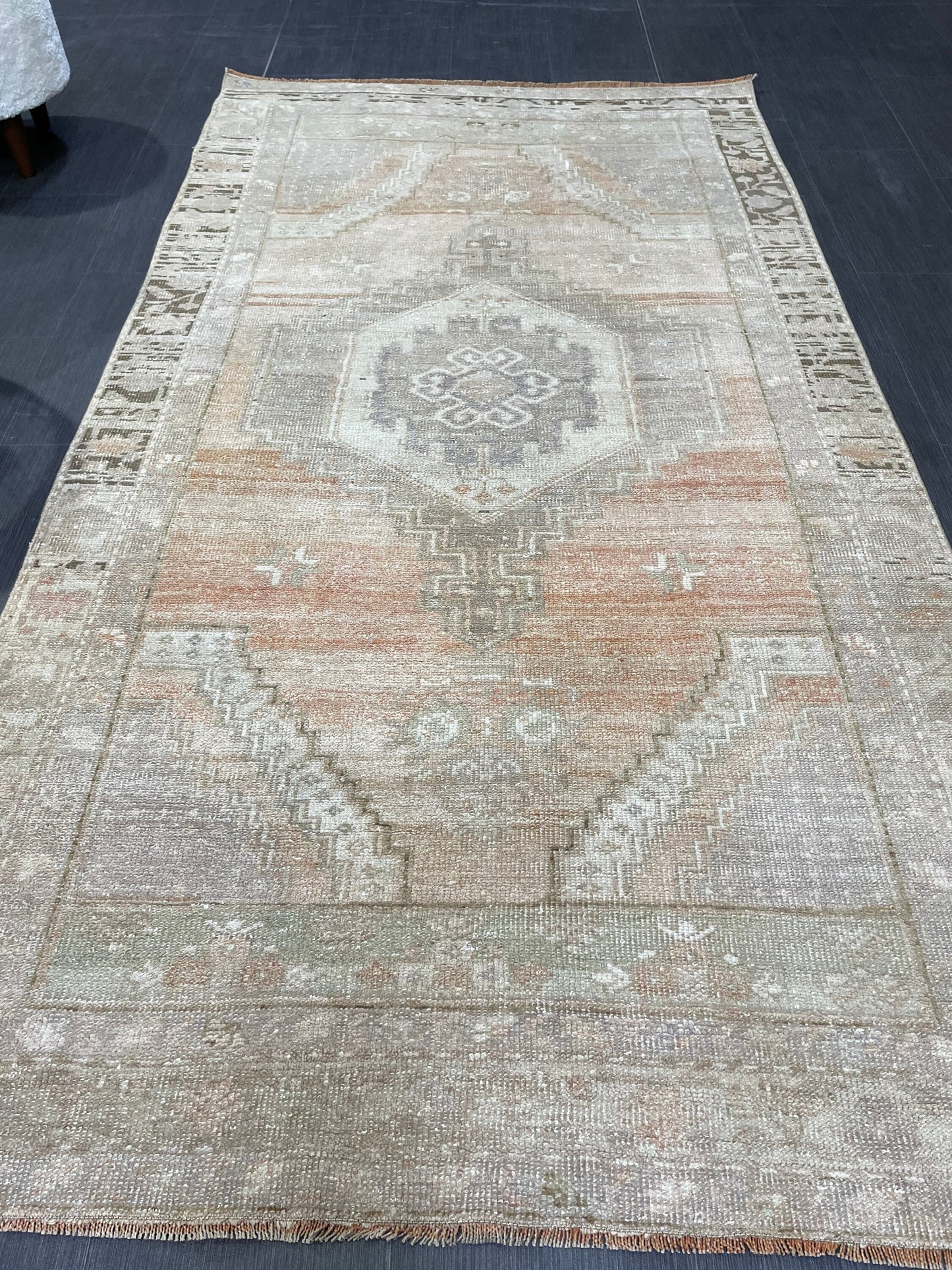 Muted Vintage Rug, Muted Turkish 4.2 x 7.9 Rug, Oushak Rug, Rustic Rug, Muted Rug, Vintage Turkish Rug, Farmhouse Rug, Vintage Rug, Wool rug